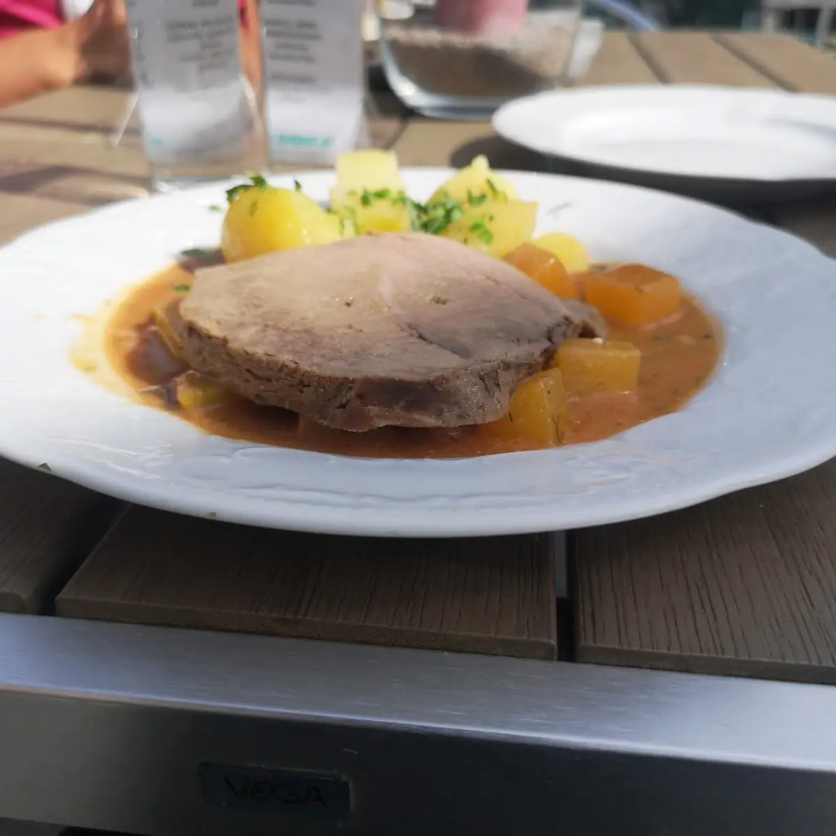 Gekochtes Rindfleisch Mit Kuerbisgemuese