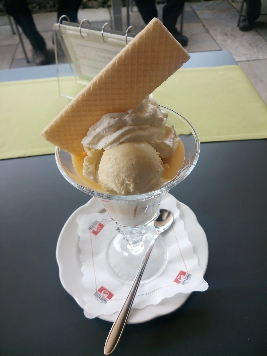 Toddy Eisbecher Mit Eierliqueur