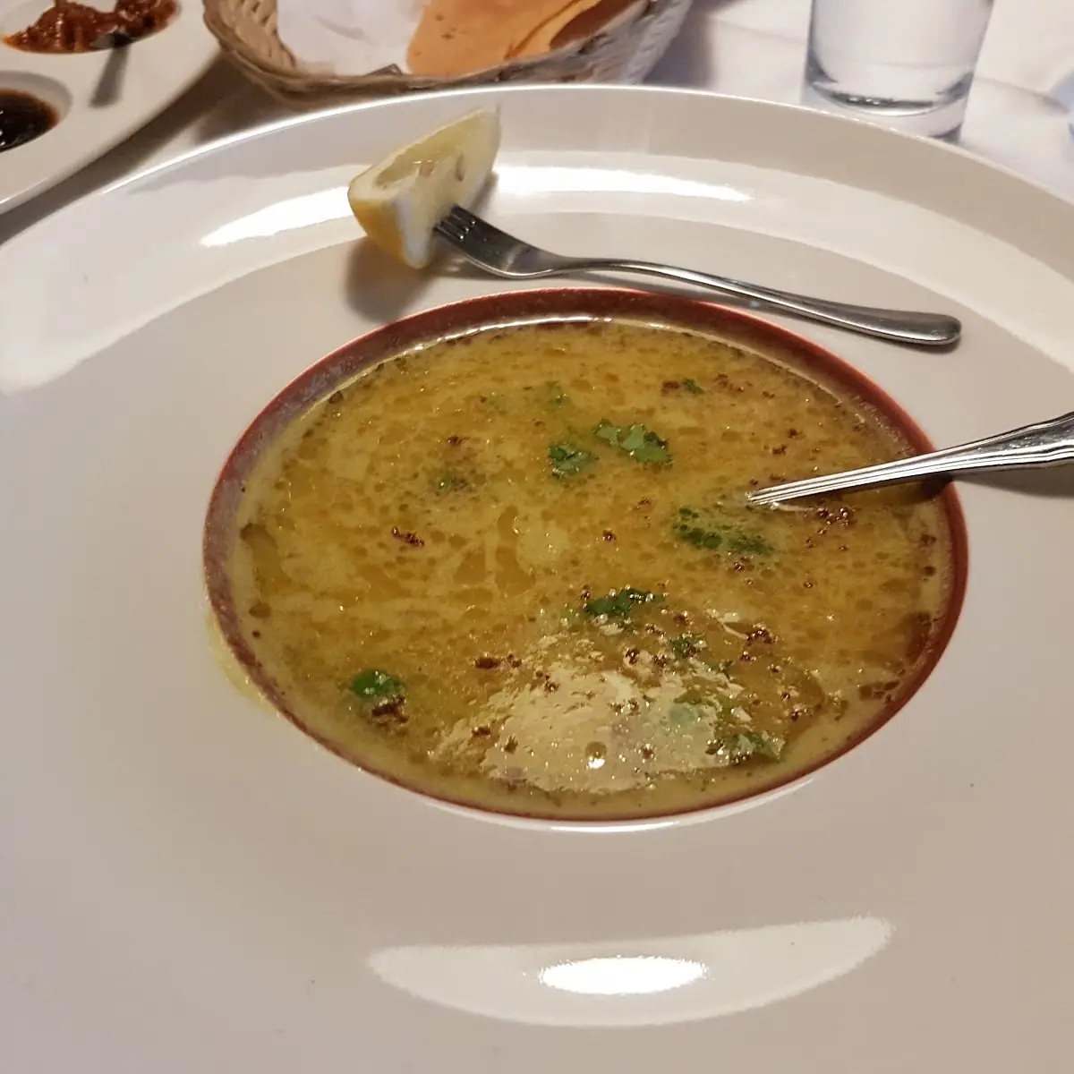 Lentil Soup Linsensuppe Aus Gelben Linsen Mit Indischen Gewürzen Und Knoblauch