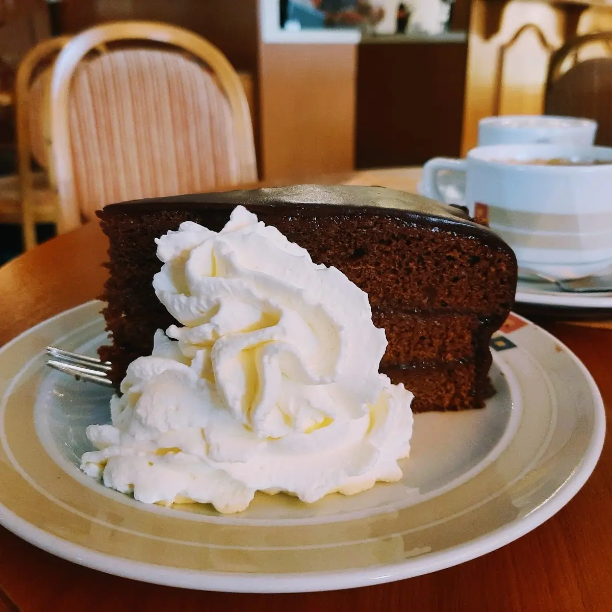 Sachertorte Mit Sahne