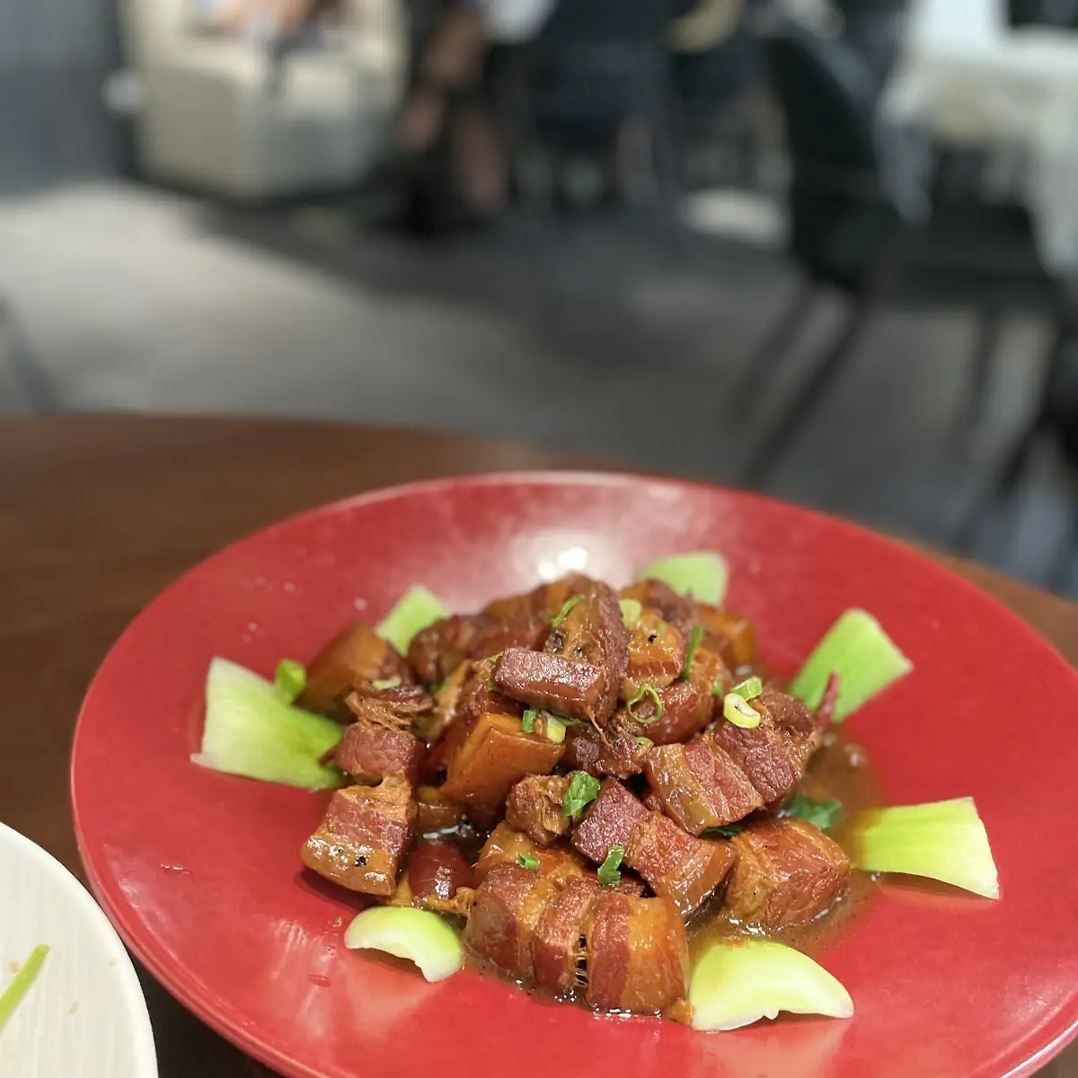 Geschmorter Schweinebauch Nach Mao-art