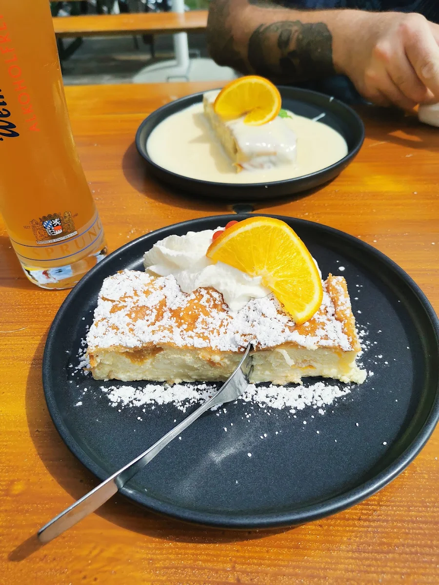 Topfenstrudel Mit Schlag
