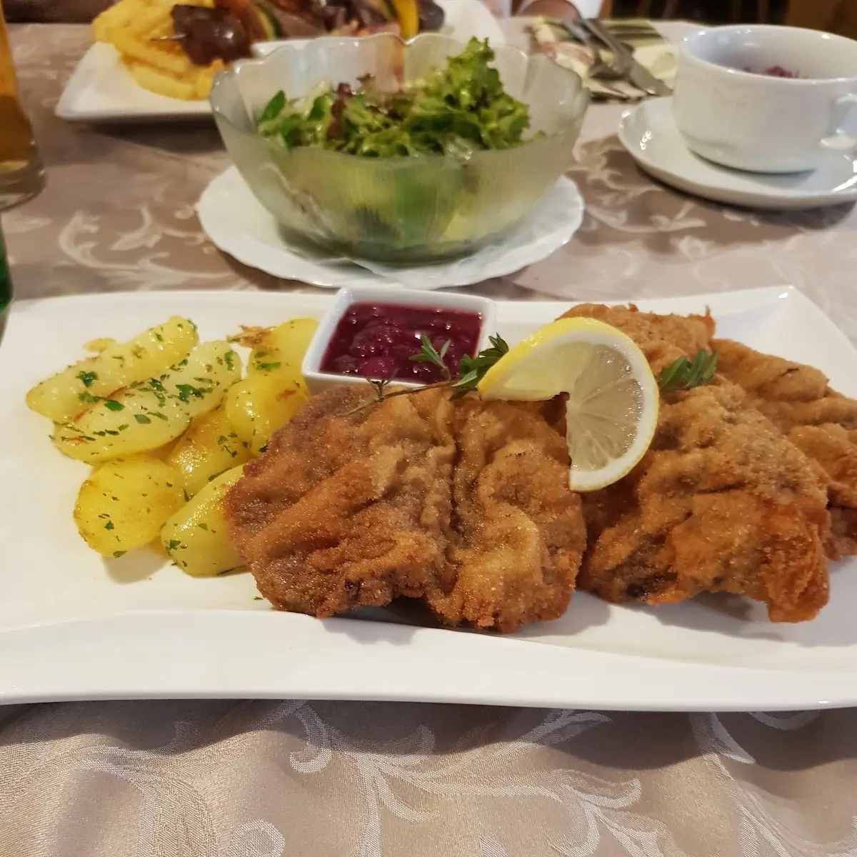 Gefülltes Schnitzel Paniert