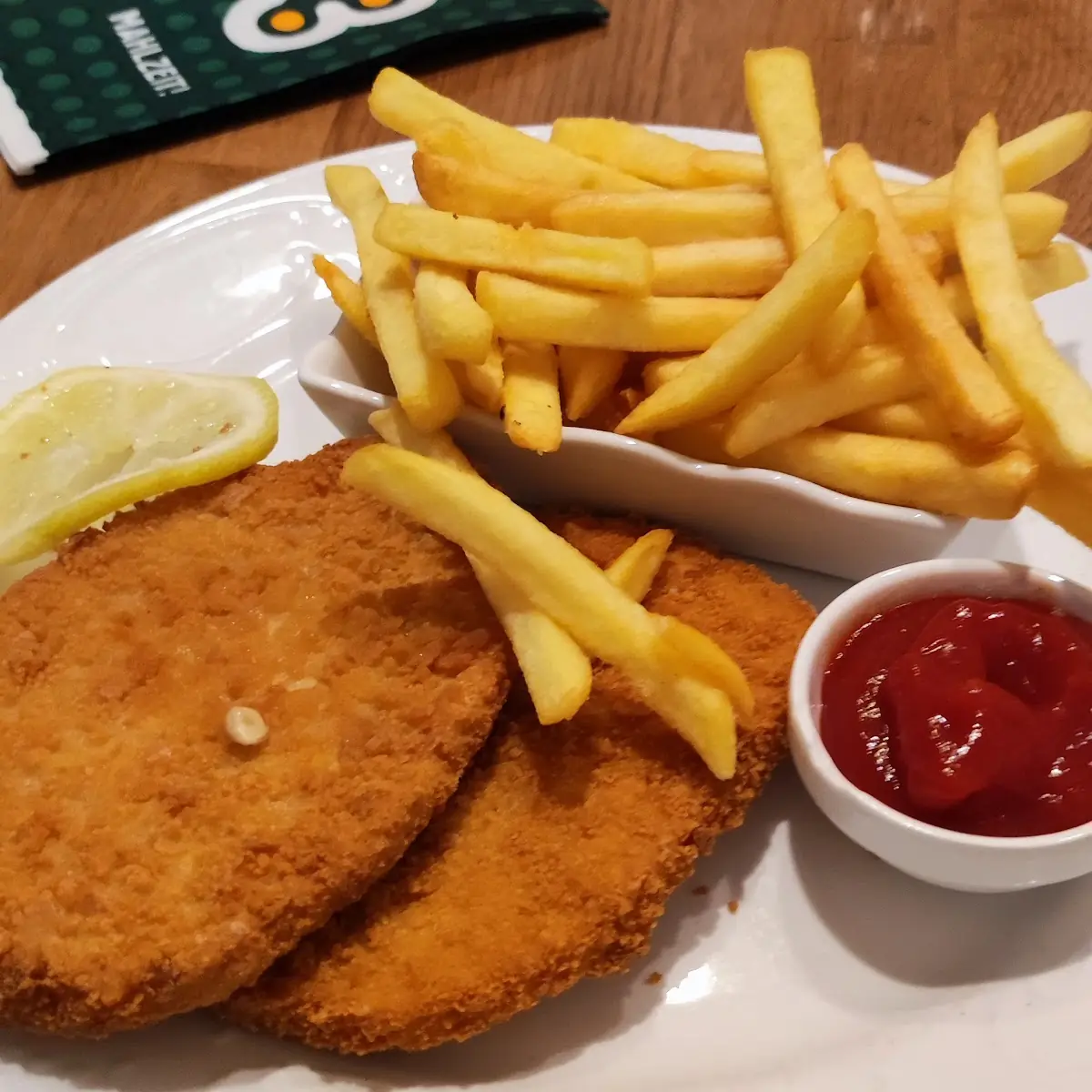 Veganes Wiener Schnitzel Mit Pommes