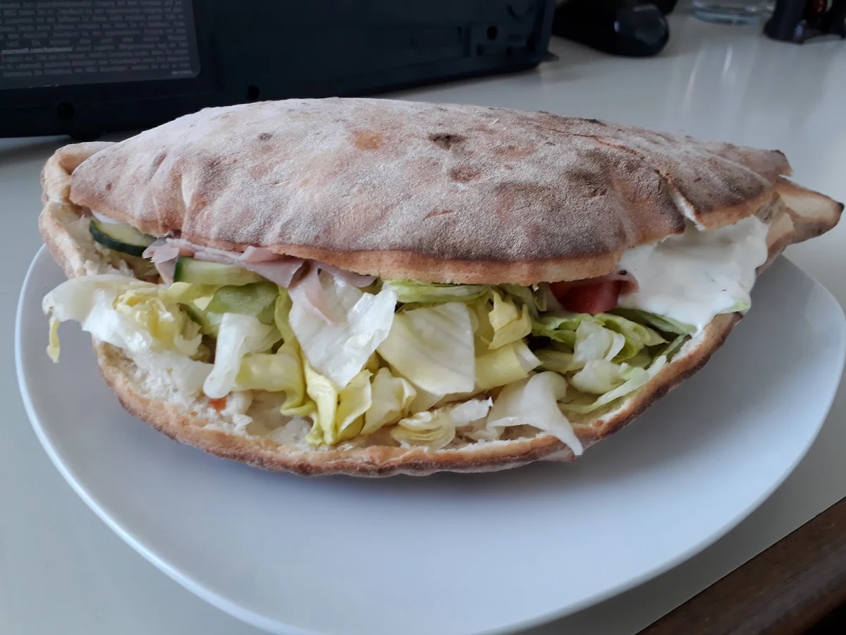 Calzone Insalata Cardinale