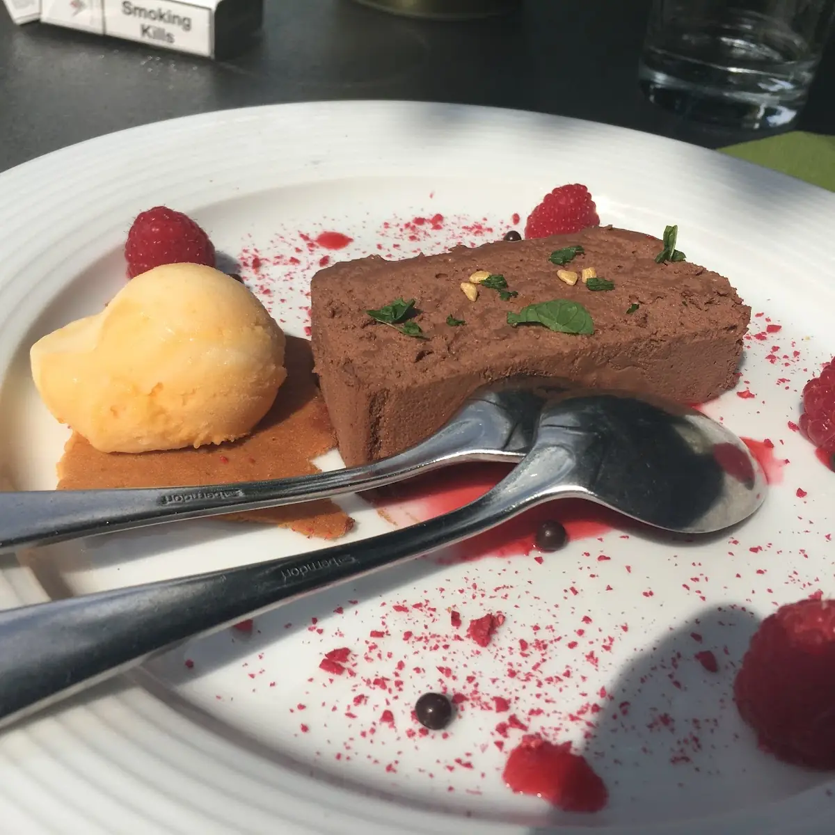 Mousse Au Chocolate