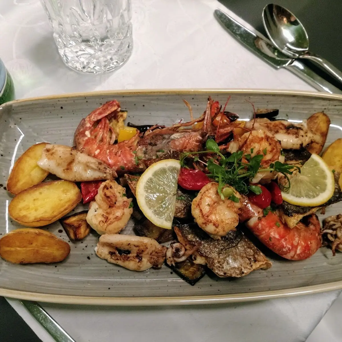 Meeresfrüchte Mix Grillteller