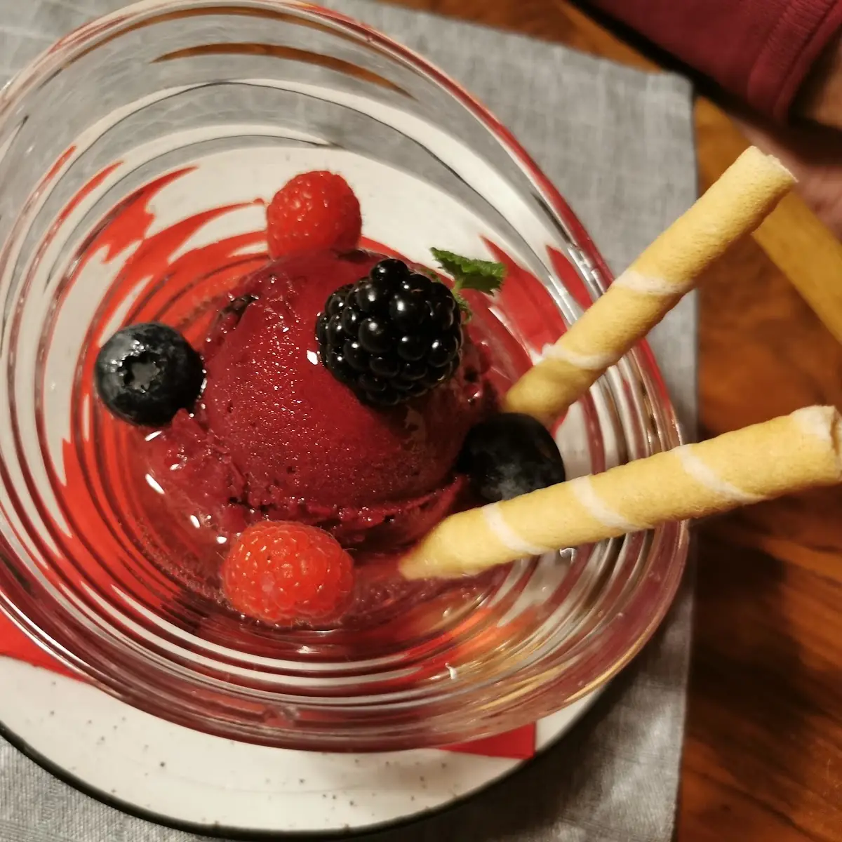 Chassis Sorbet Mit Prosecco, Gasthaus Rössle - Nenzing, Österreich