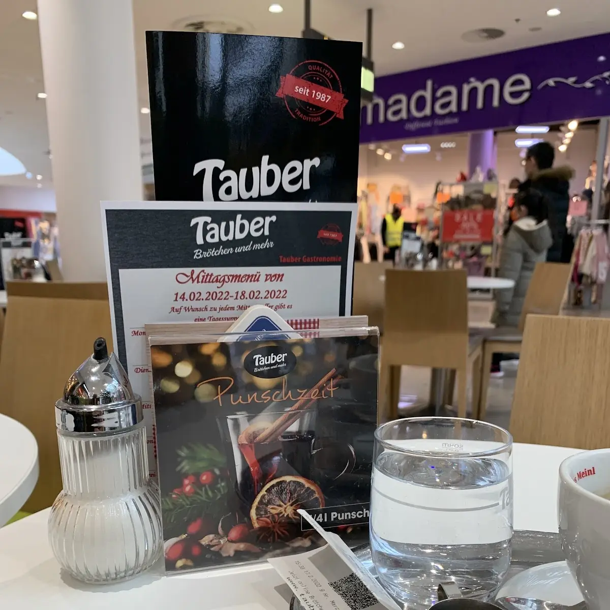 Café Jetzt Gibt Es Mehlspeisen Auch Zum Mitnehmen