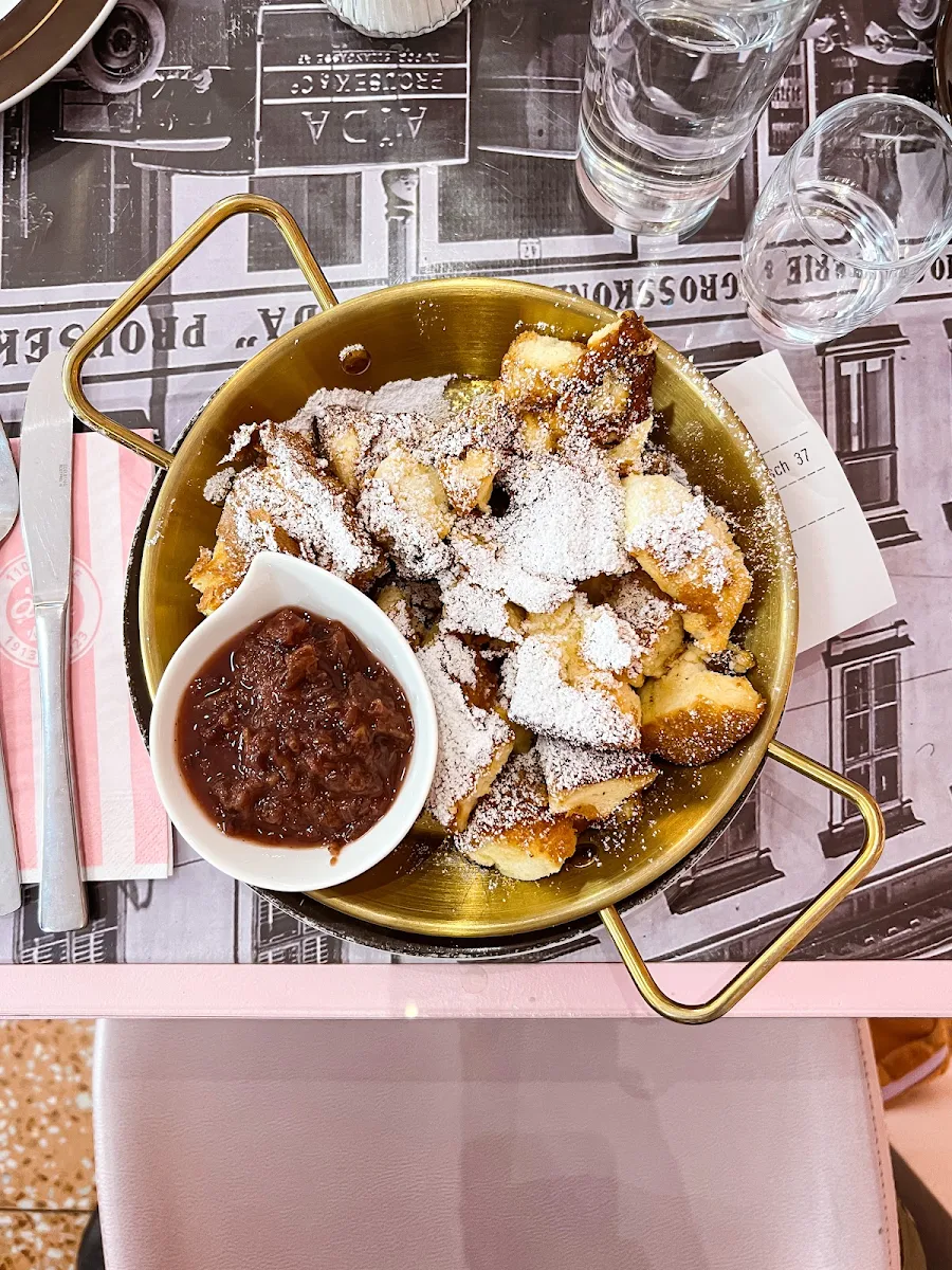 Kaiserschmarrn Mit Zwetschgenröster