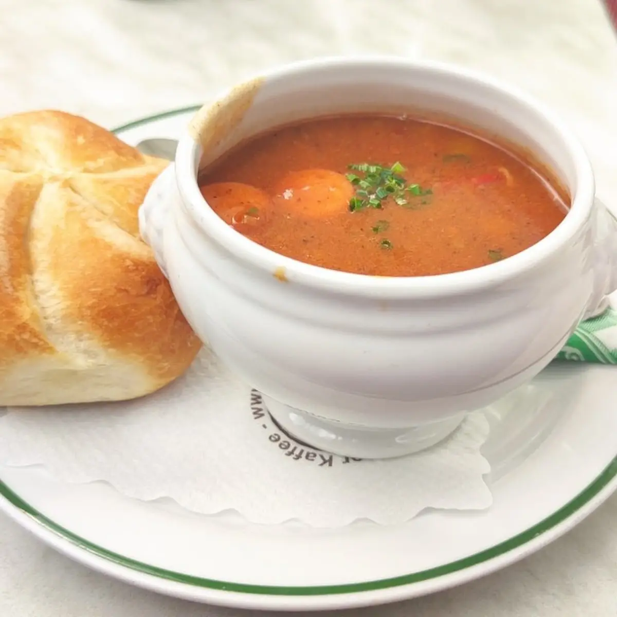 Gulaschsuppe