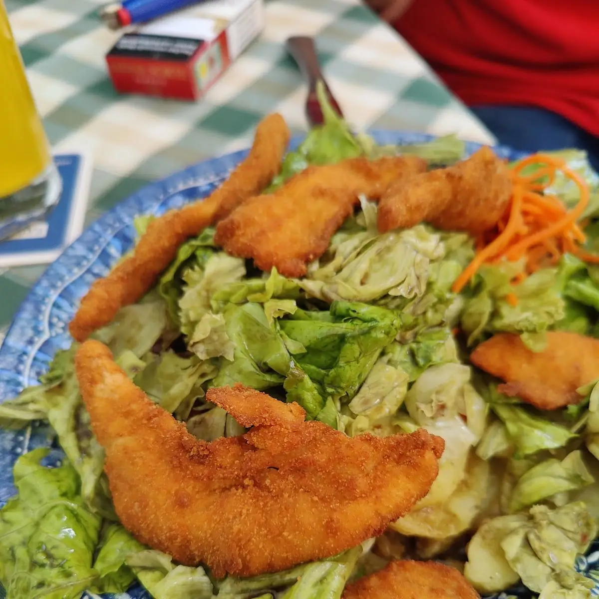 Backhendl Salat