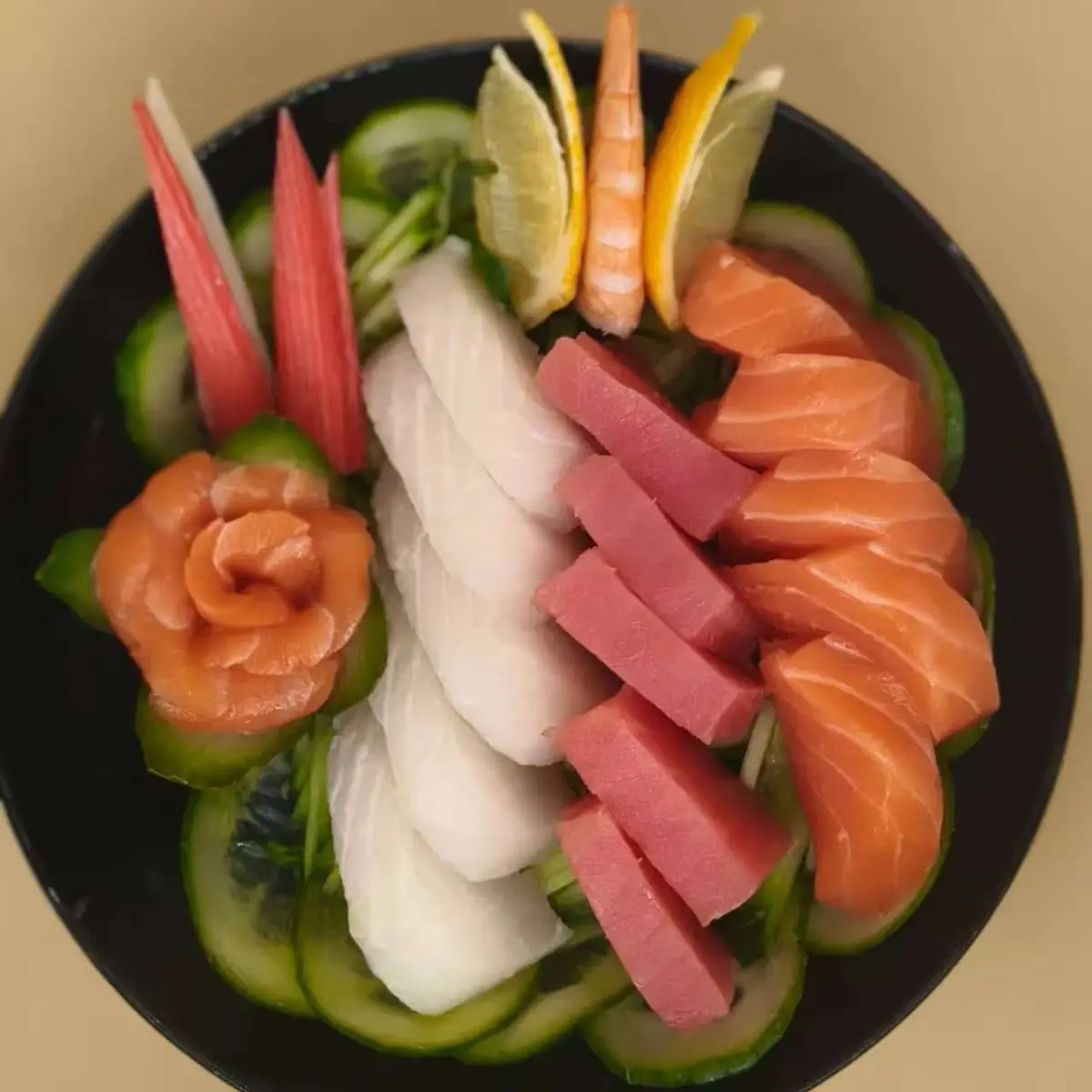 Chirashi Sushi Set