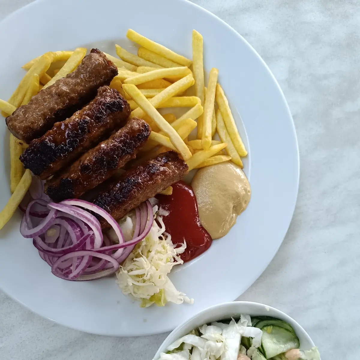 Cevapcici