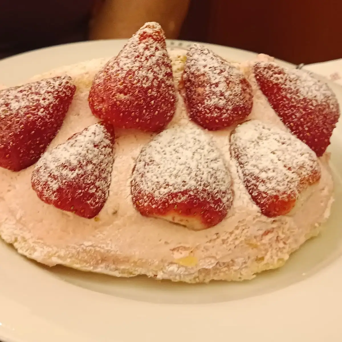 Erdbeer-roulade