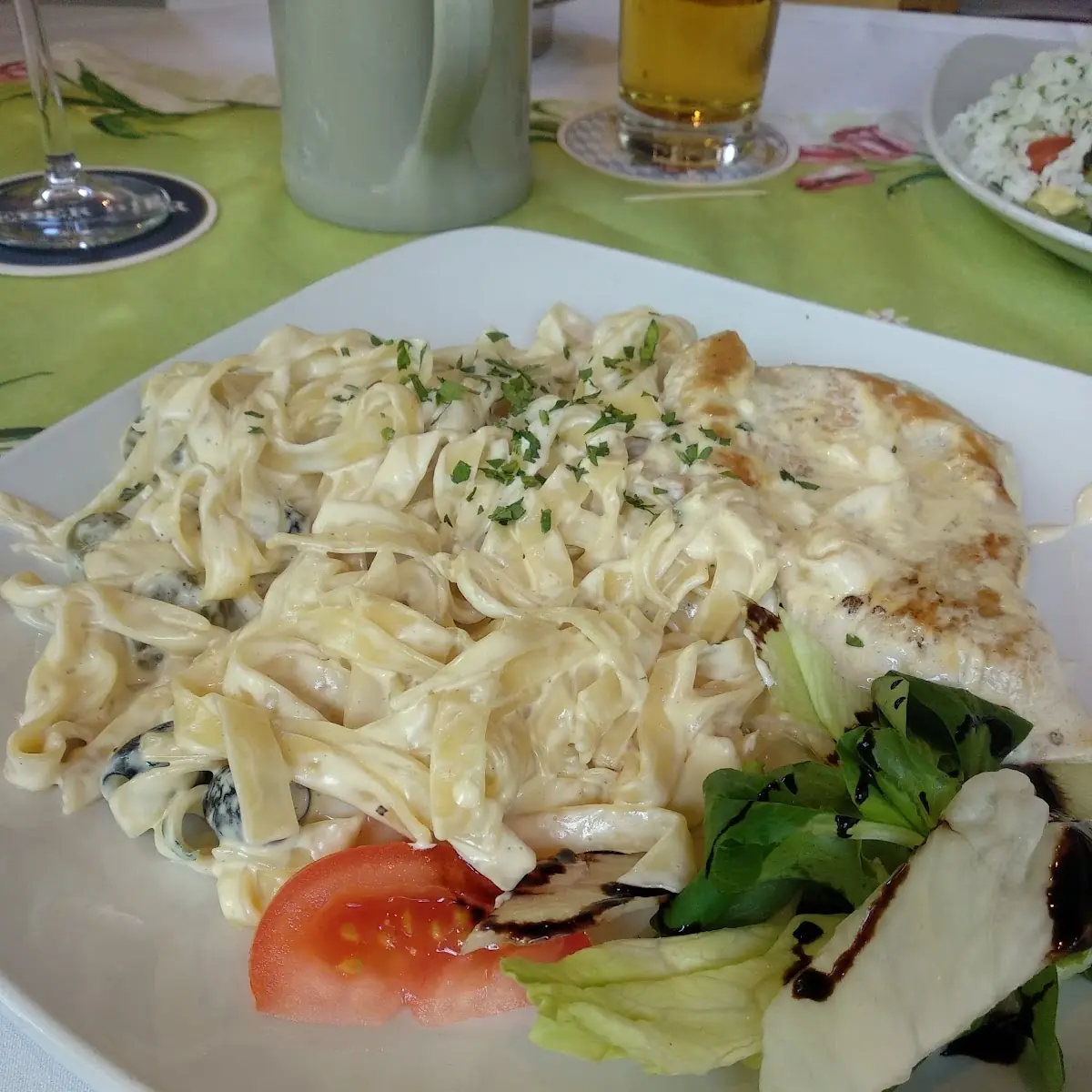 Hühnerfleisch Mit Oliven Rahmsoße