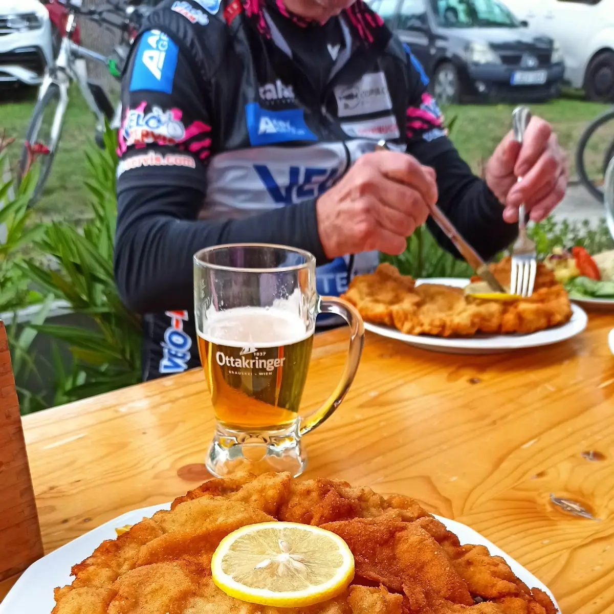Wienerschnitzel Mit Salad
