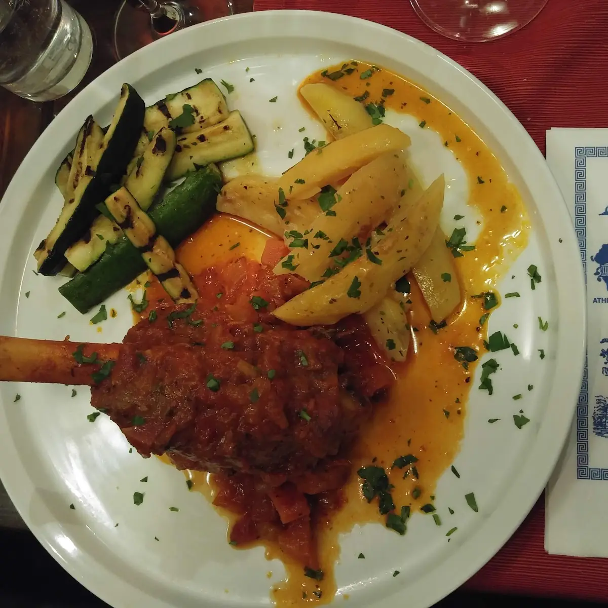 Lammkeule Mit Orangen Melanzani Und Kartoffeln