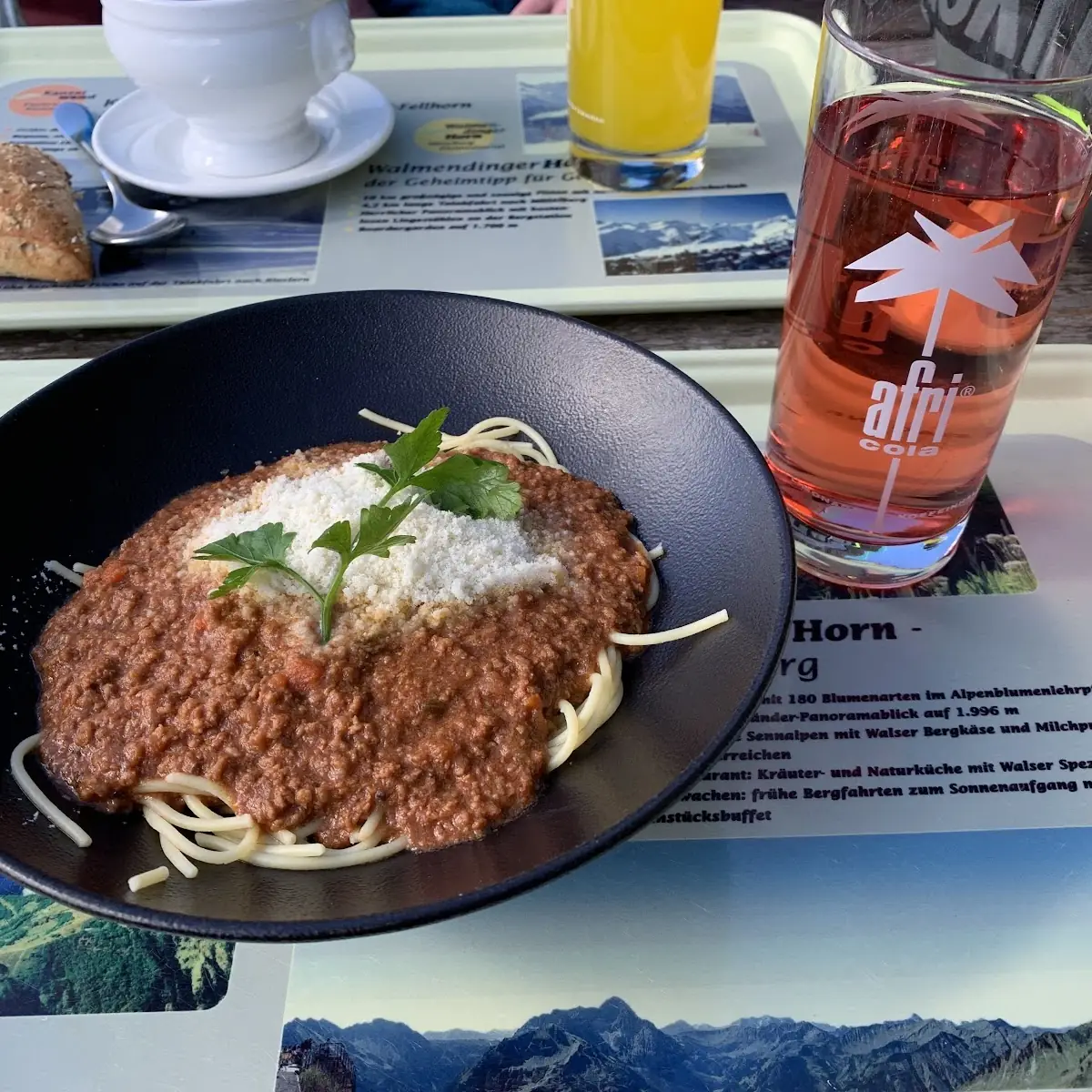 Spaghetti Bolognese & Skiwasser
