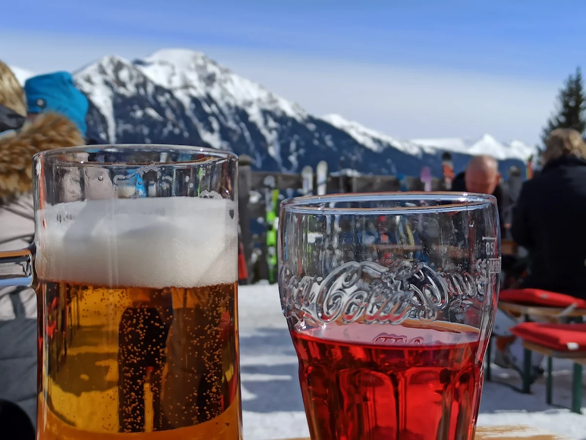 Pivo A Malinový Nápoj