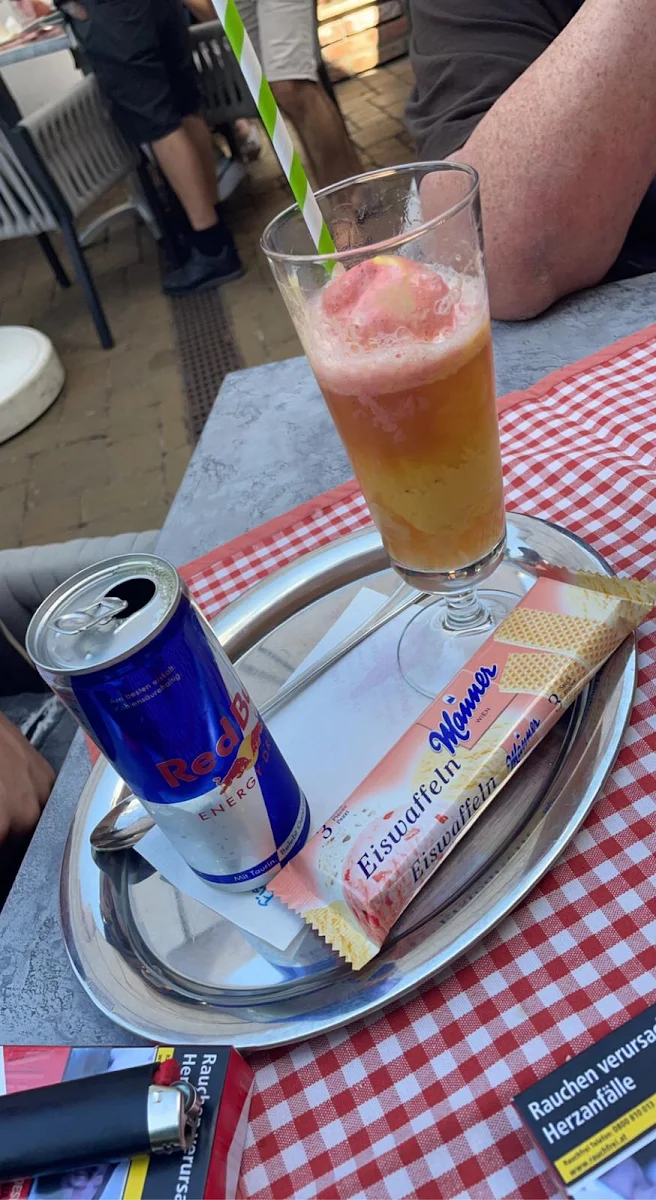 Cup Red Bull Eis