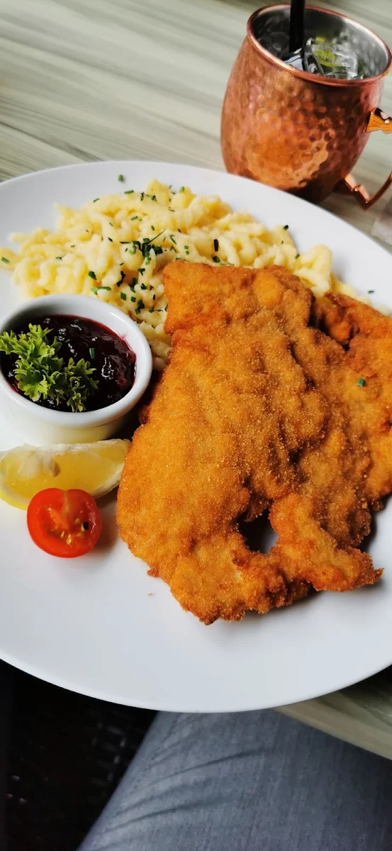 Schnitzel Wiener Art Mit Spätzle