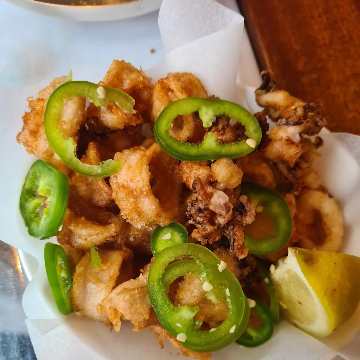 Calamari Fritti Con Pimento Verde
