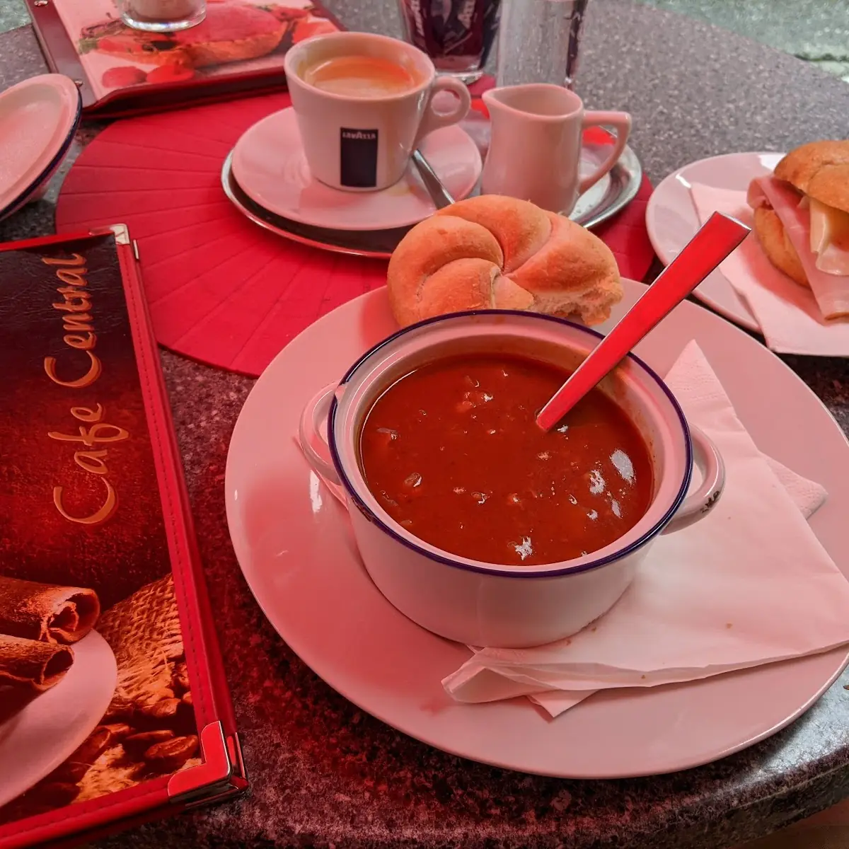 Goulash Suppe
