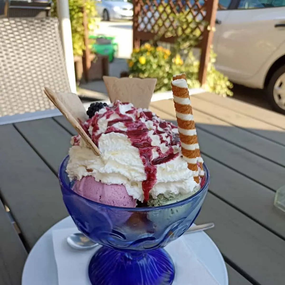 Früchteeisbecher