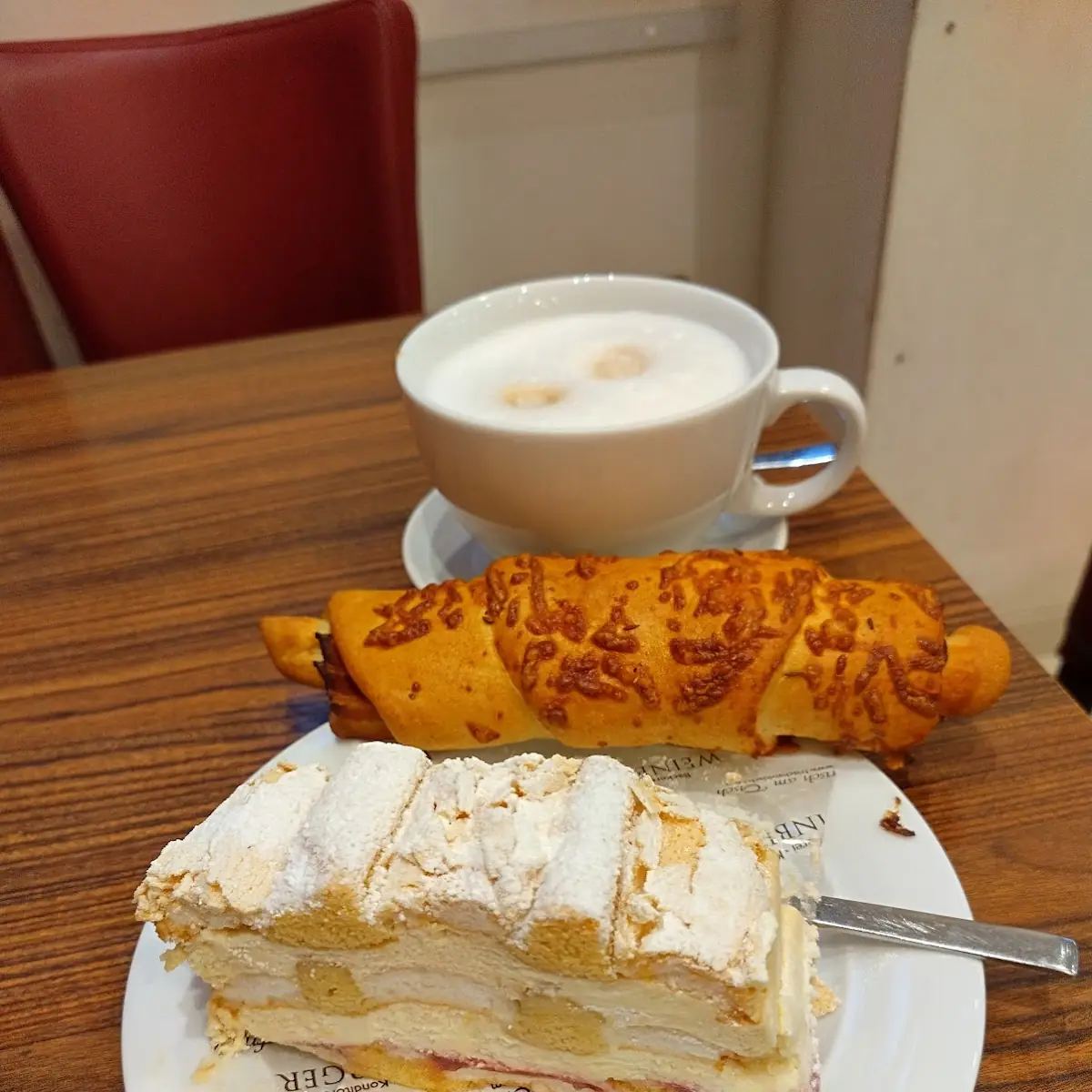 Cappuccino Speck-stangerl Kardinalschnitte