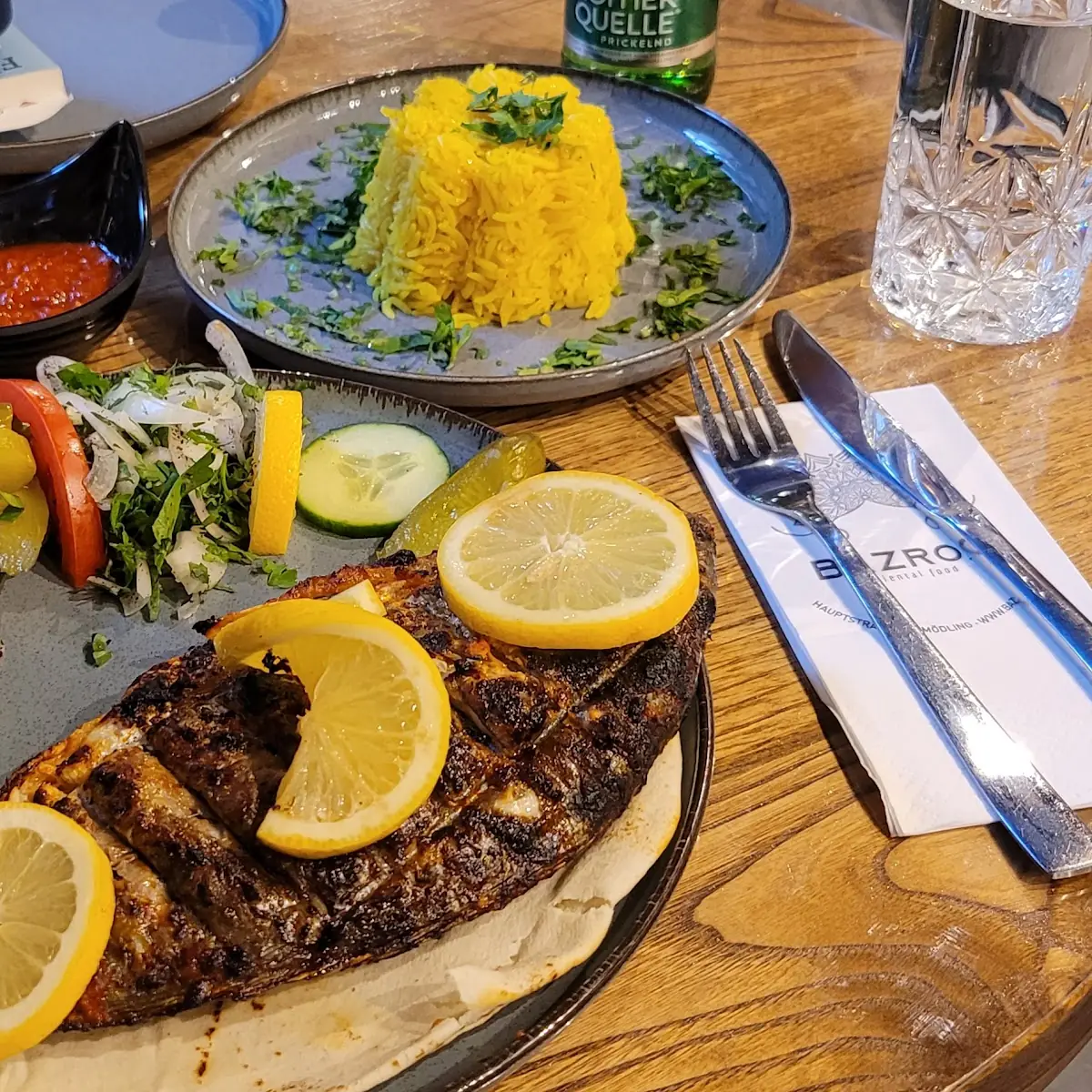 Goldbrasse Gegrillt Mit Reis