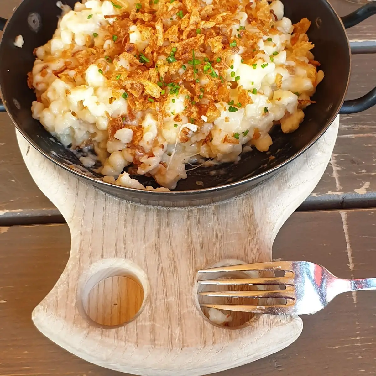 Käsespätzle Mit Röstzwiebel Und Schnittlauch