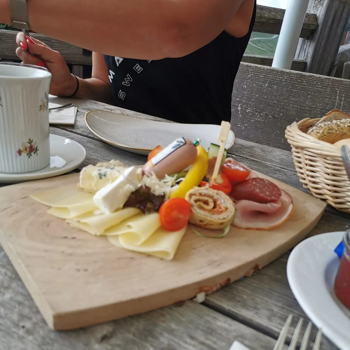Tiroler Speckbretti Mit Butter Und Kren