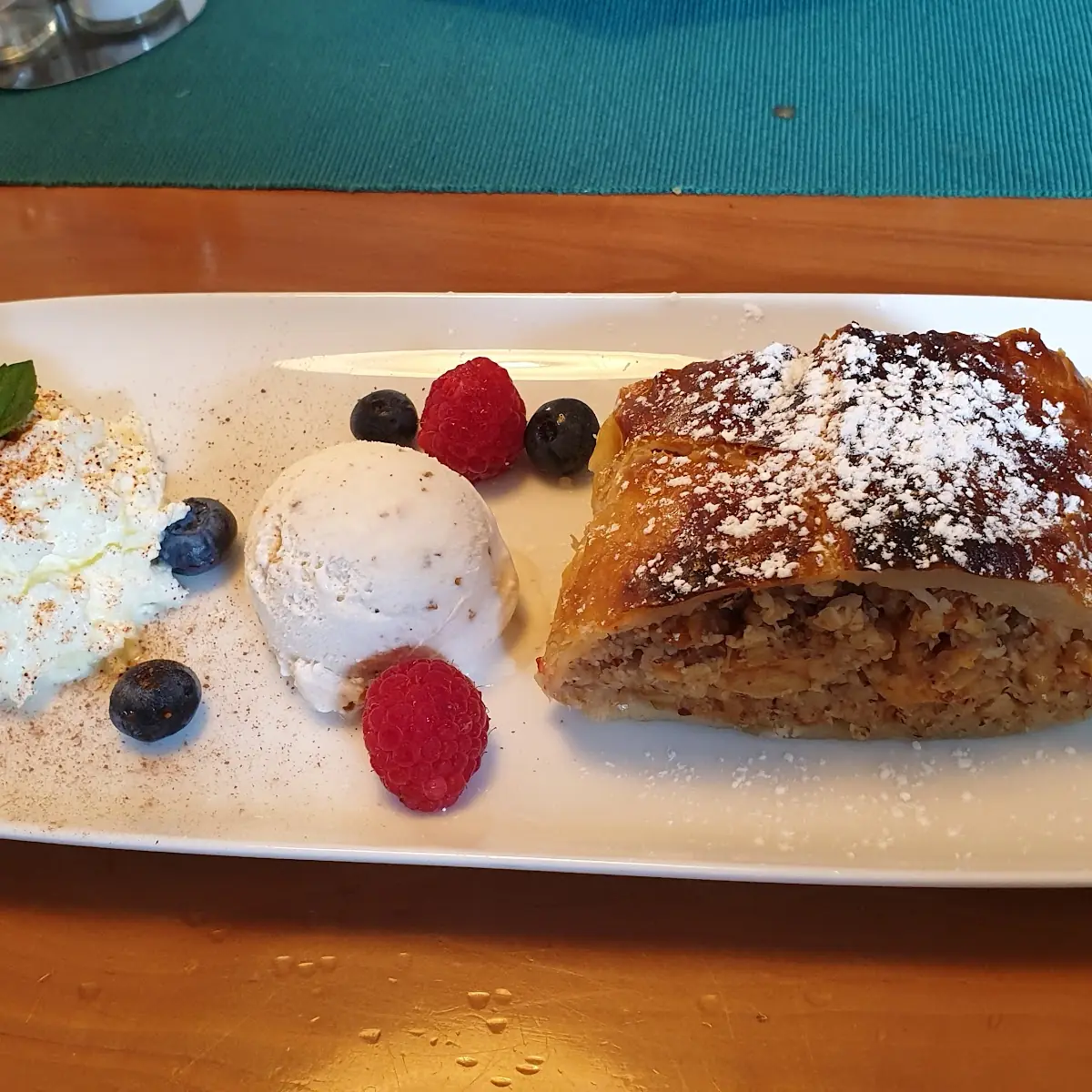 Apfelstrudel