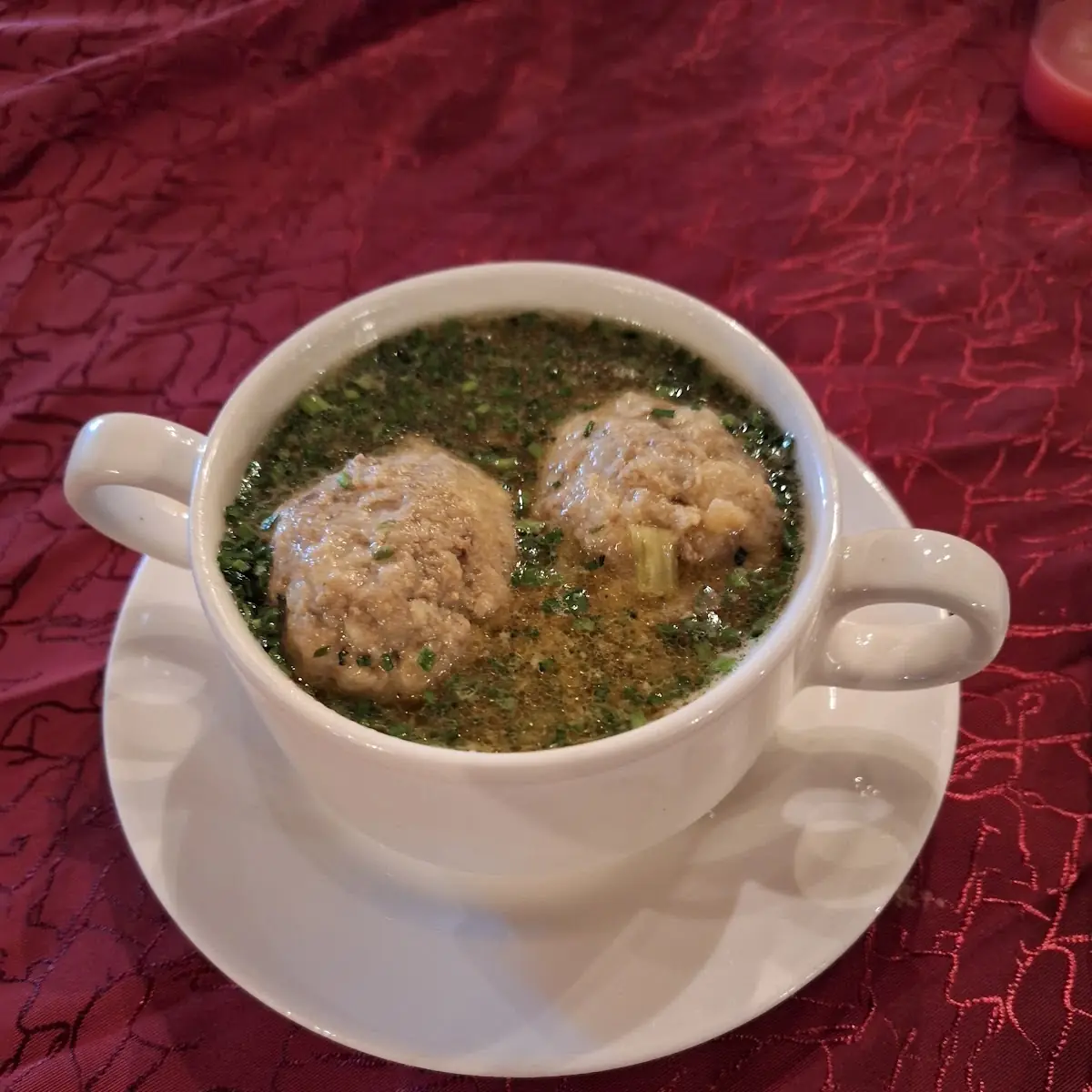 Leberknödelsuppe
