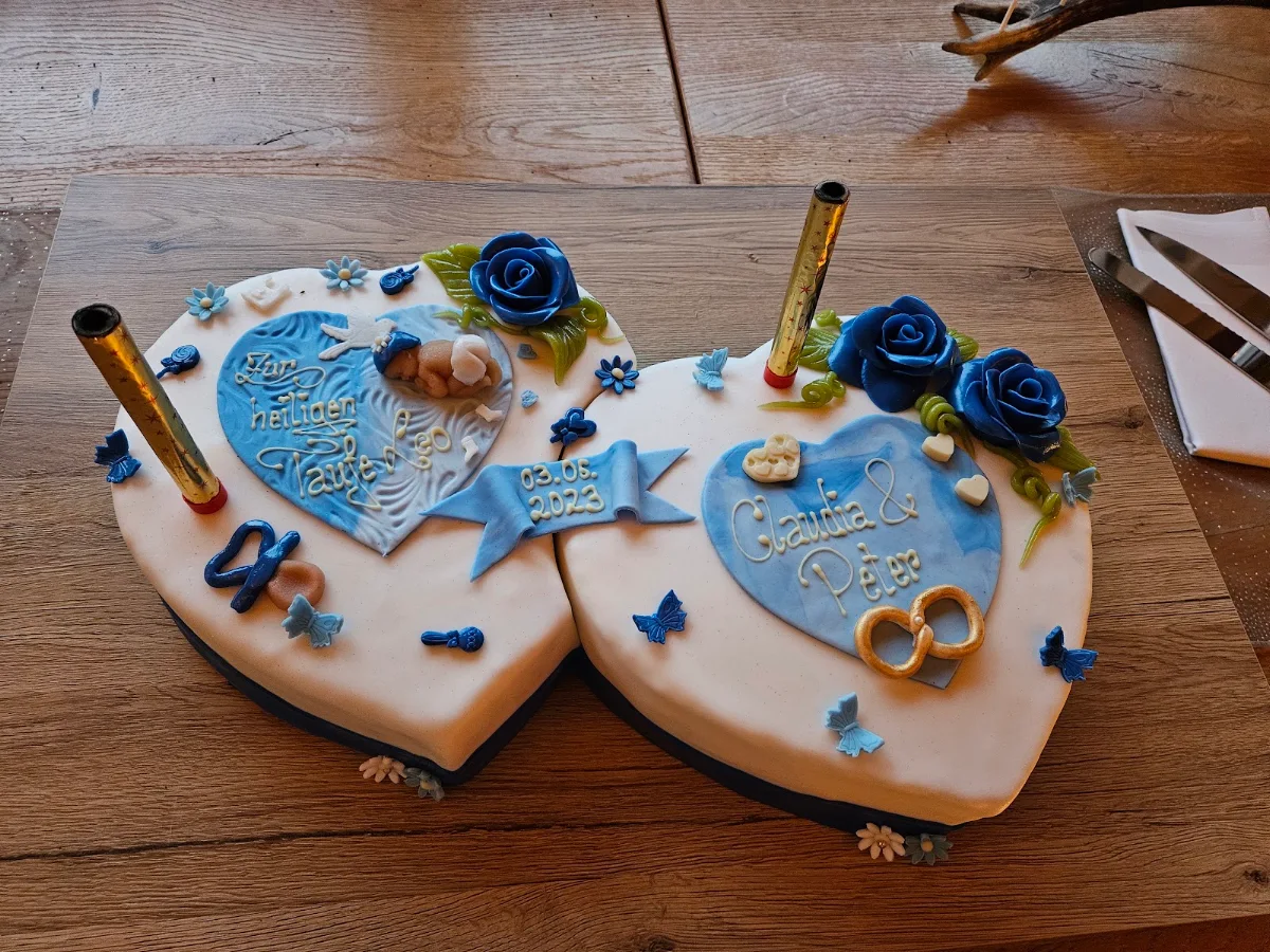 Tauf- Und Hochzeitstorte