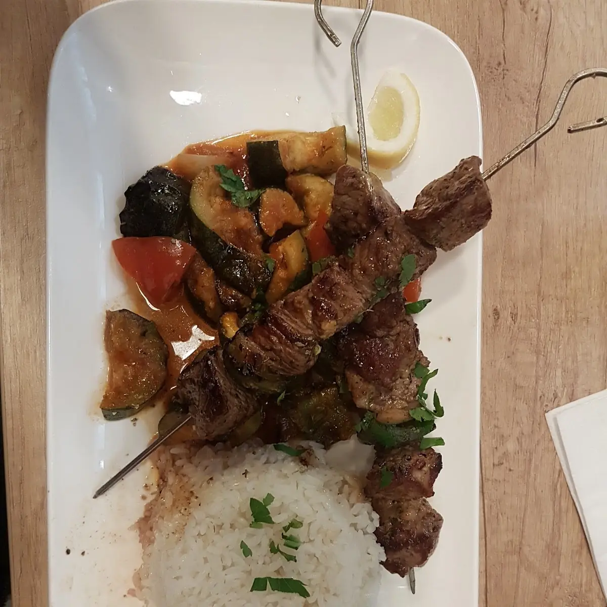 Lammspieß Mit Reis