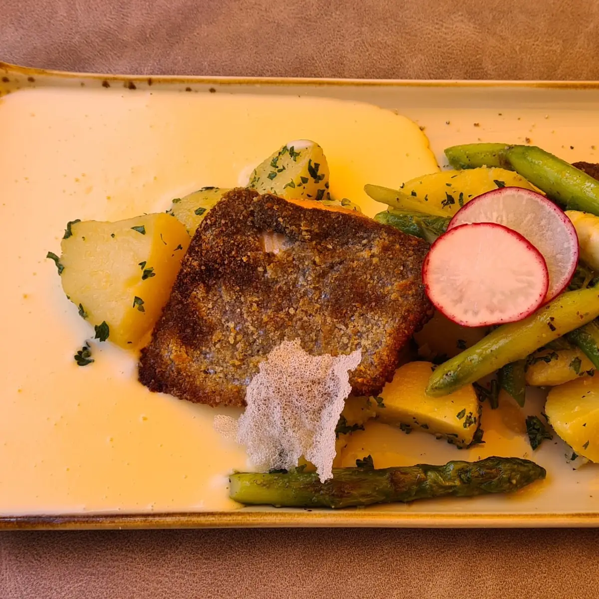 Lachsforelle Mit Spargel