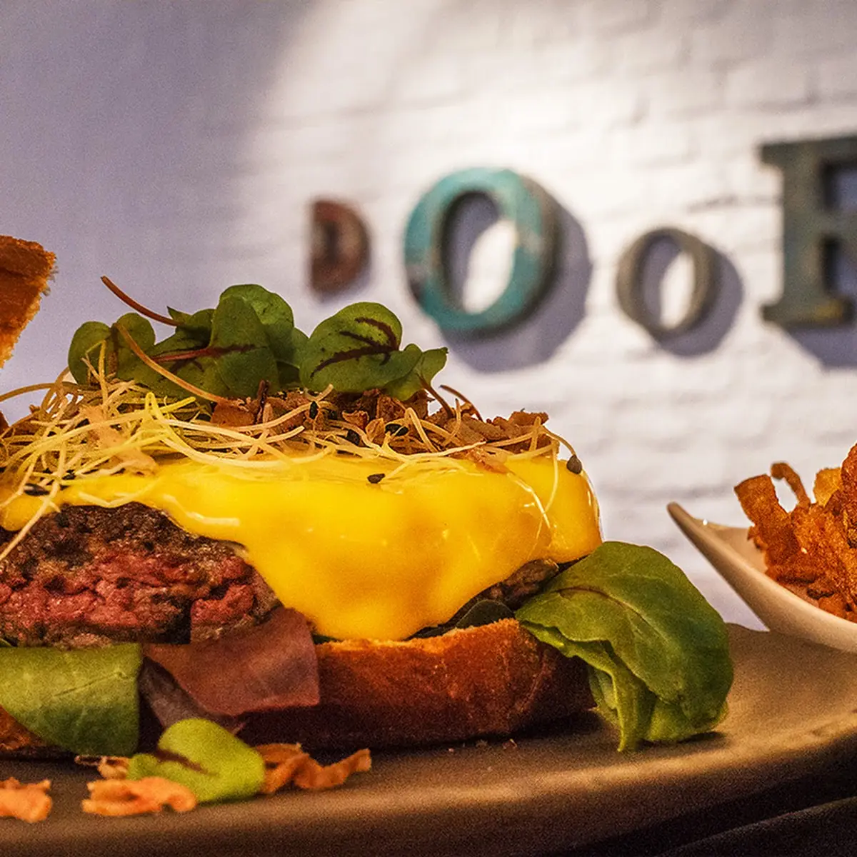 Door 8's Classic Burger