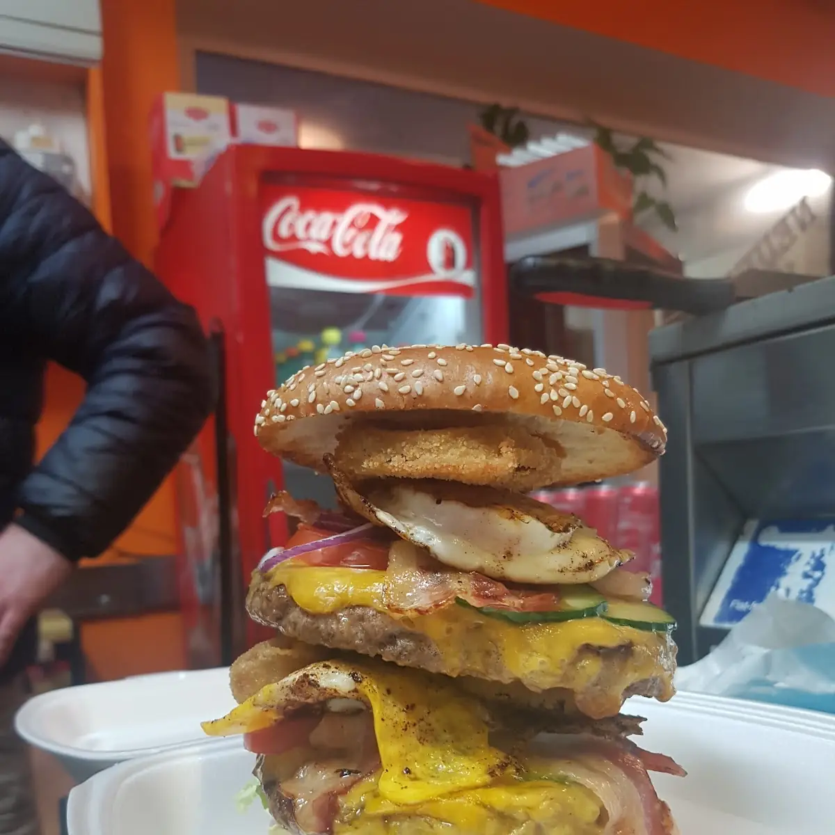 Bacon Chili Cheese Burger
