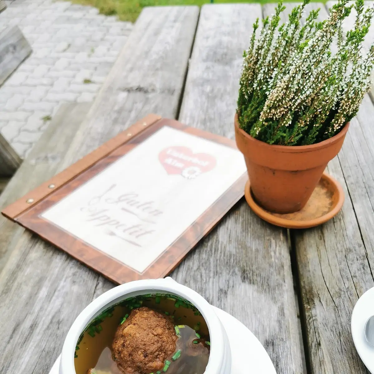 Leberknödelsuppe