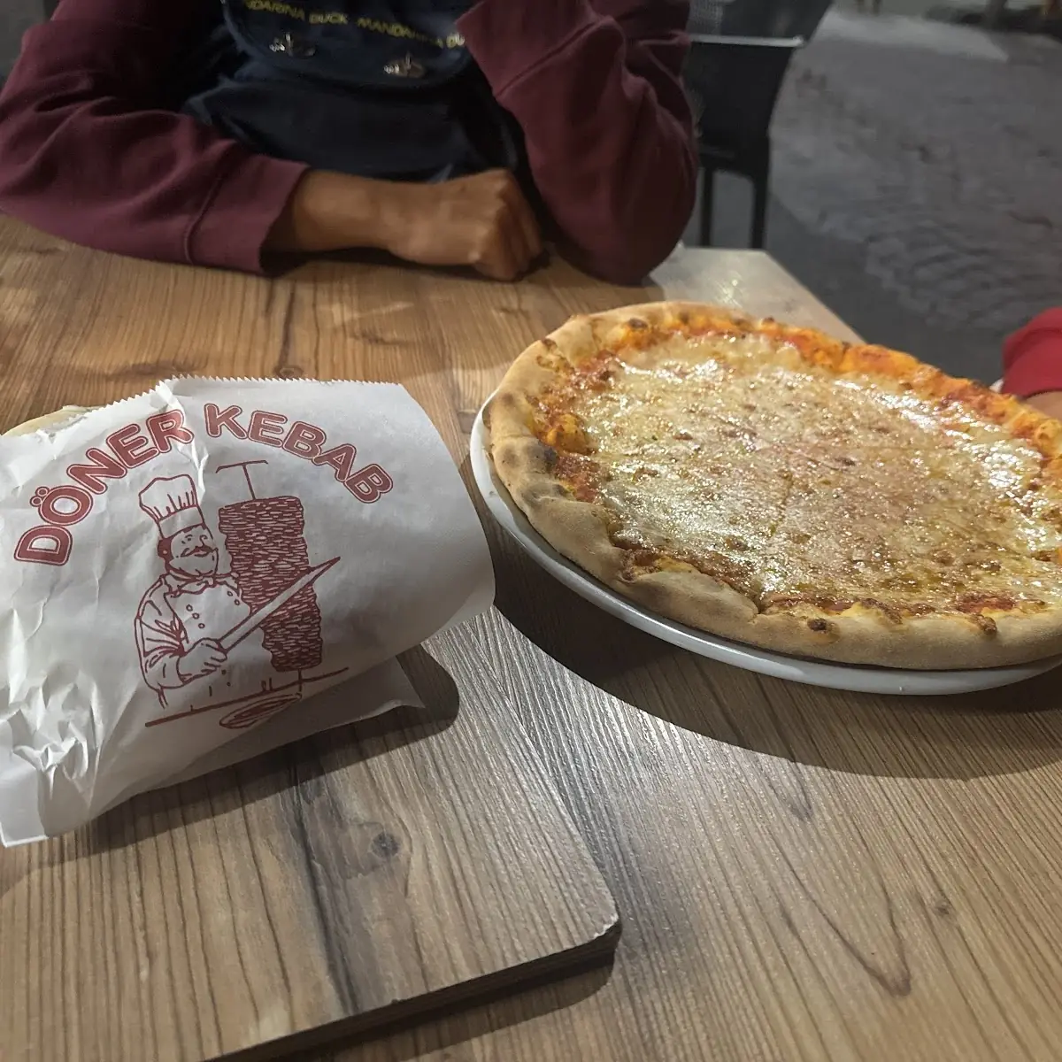 Kebab Pizza