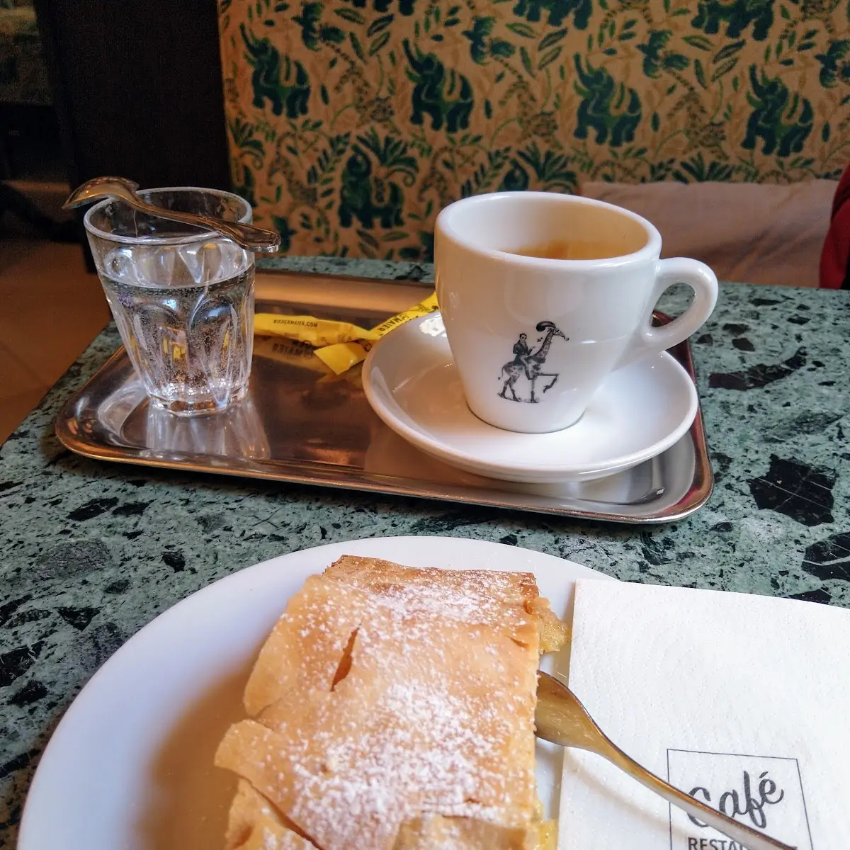 Apfelstrudel