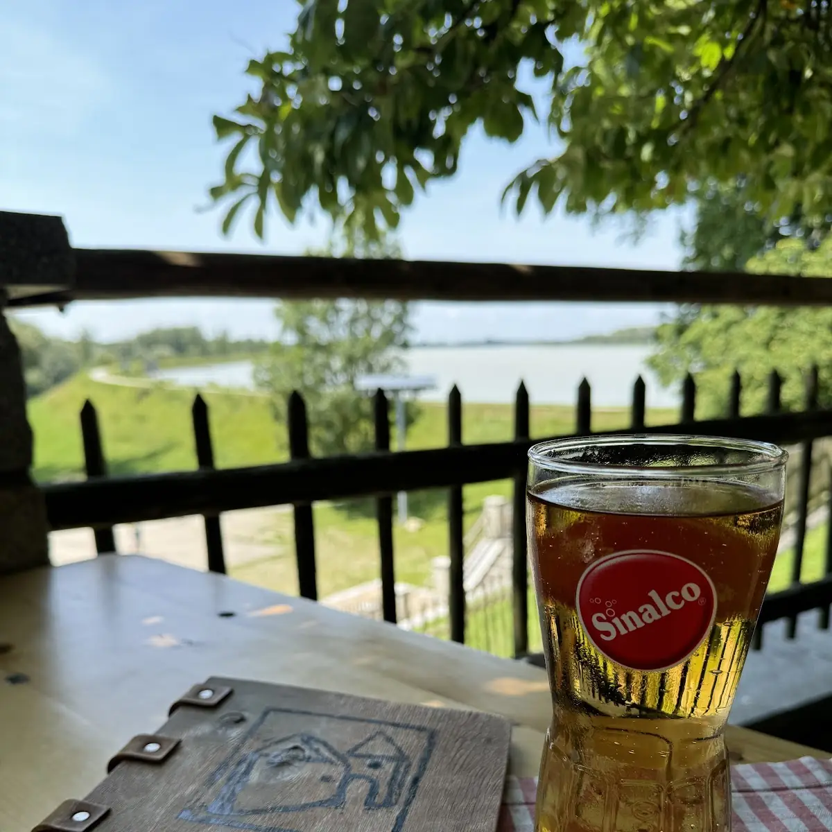 Kräuterlimonade