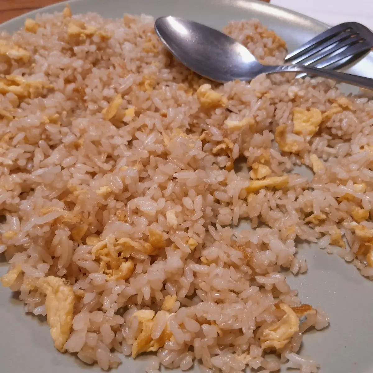 Riz Frit Aux Oeufs Brouillés
