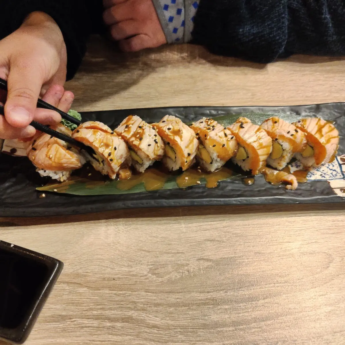 Flamed Salmon Roll