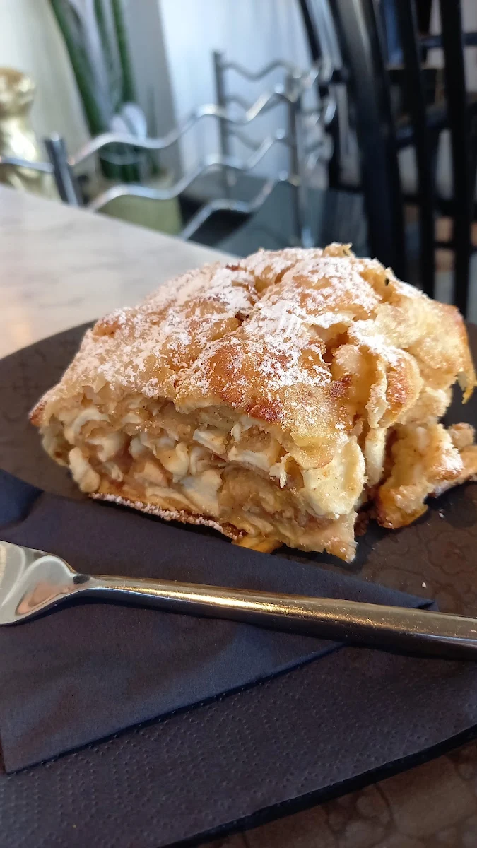 Apfelstrudel