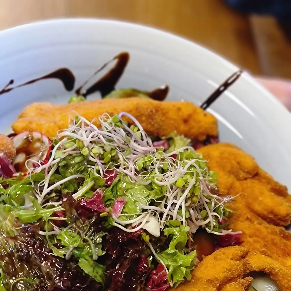 Hühnerfilet Auf Blattsalat