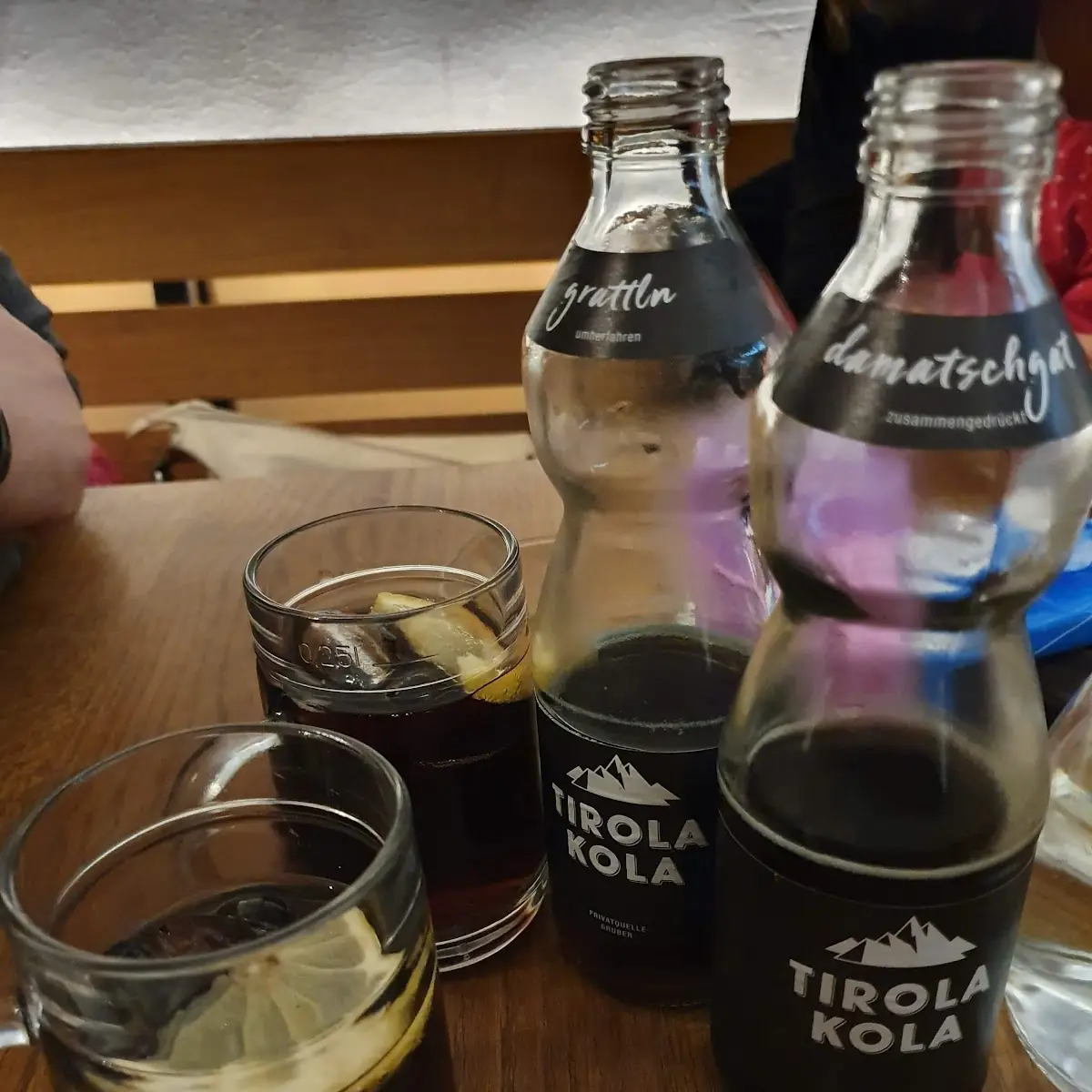 Tirola Kola