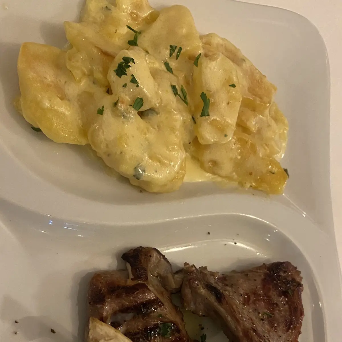 Lammkotelett Mit Kartoffelgratin